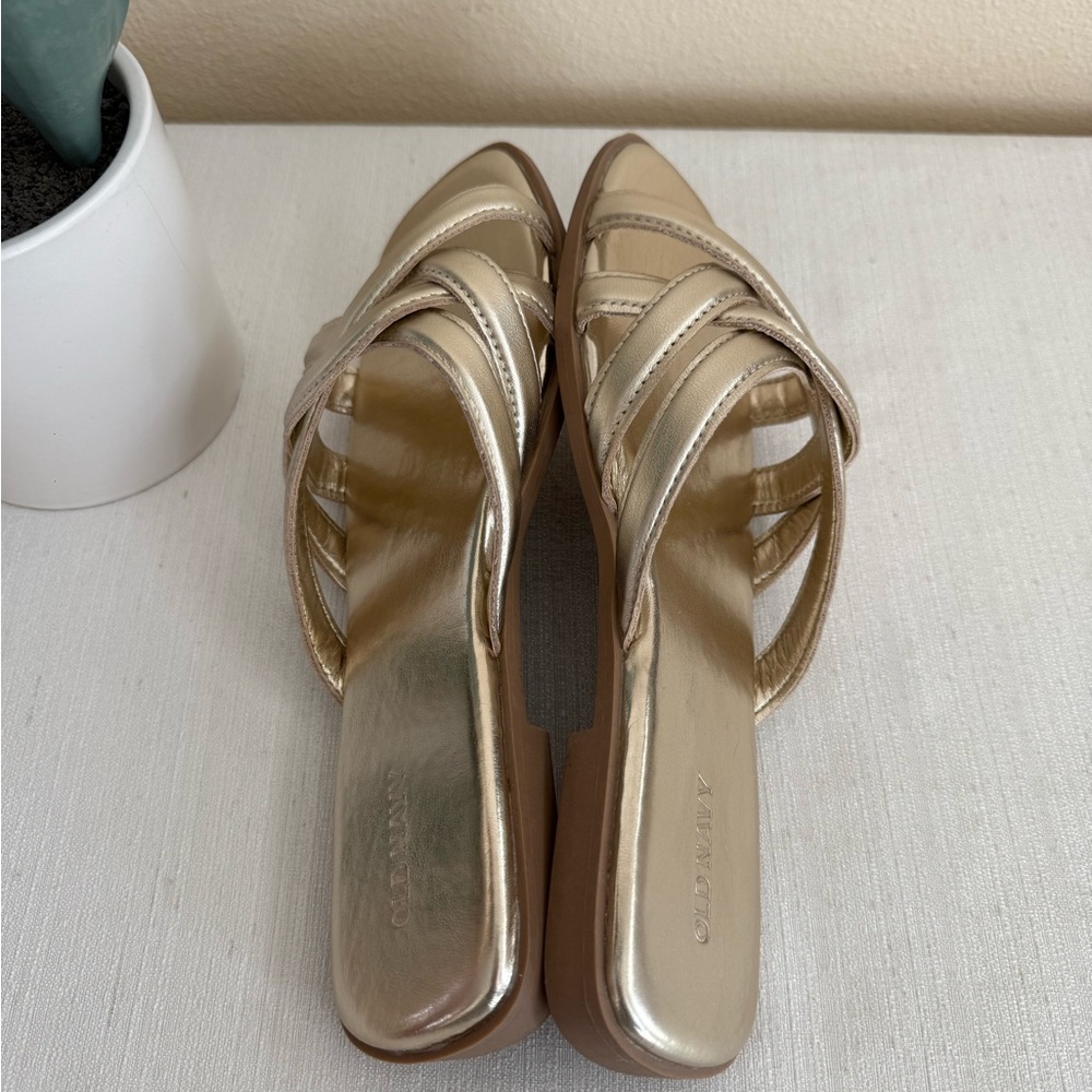 Old Navy Heritage Metallic Gold Slide Sandals - Picture 8 of 10